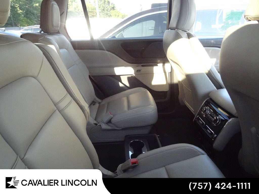 2023 Lincoln Aviator Standard Standard