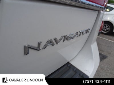 2012 Lincoln Navigator L Base