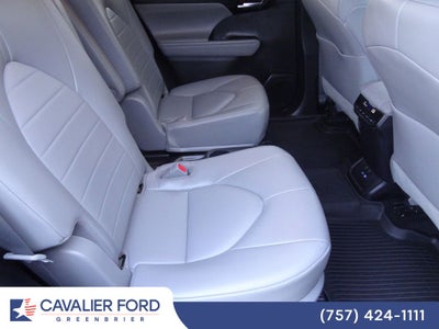2022 Toyota Highlander XLE