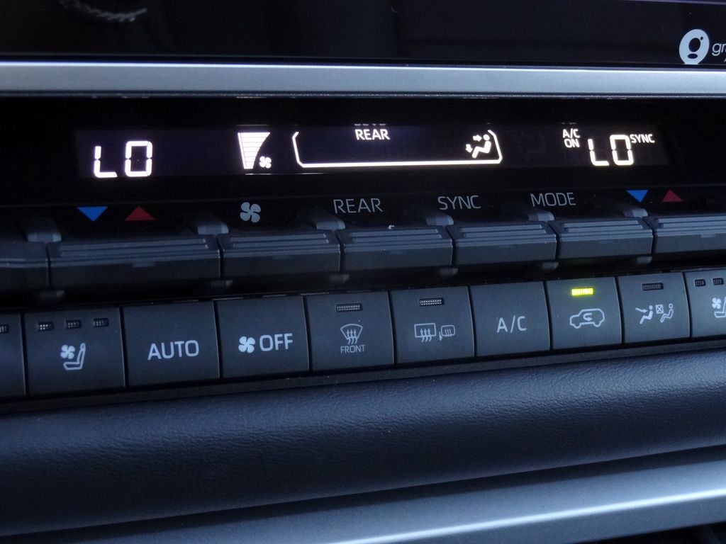 2024 Toyota Sequoia Platinum