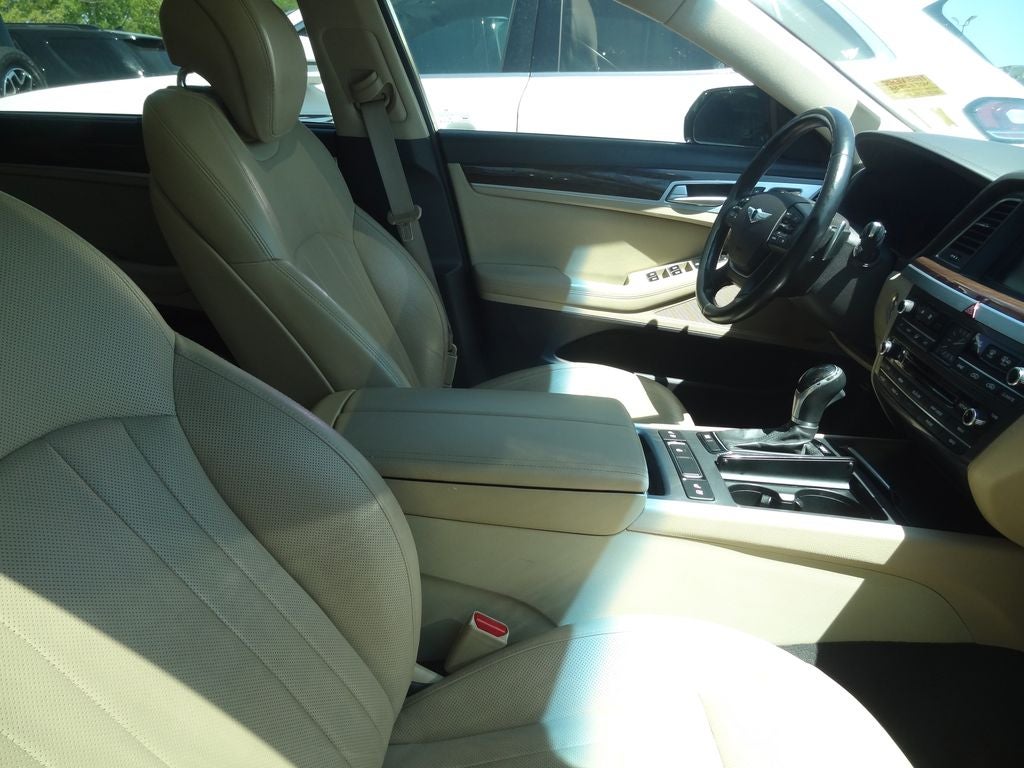 2015 Hyundai Genesis 3.8