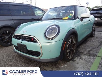 2025 MINI Cooper S Iconic