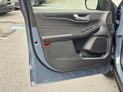 2025 Ford Escape Hybrid ST-Line Select