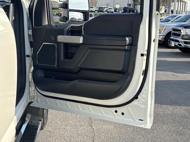 2022 Ford F-350SD Lariat