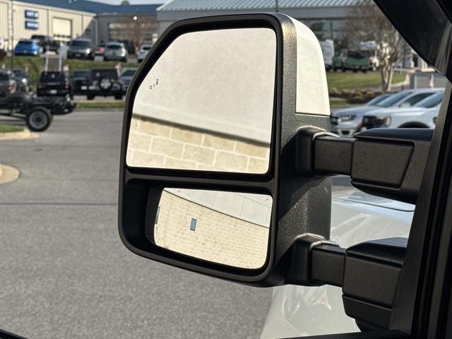 2022 Ford F-350SD Lariat