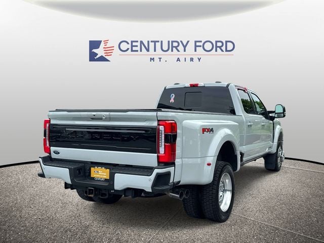 2025 Ford F-450SD Platinum DRW