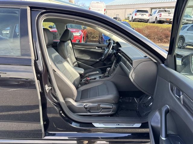 2020 Volkswagen Passat 2.0T R-Line