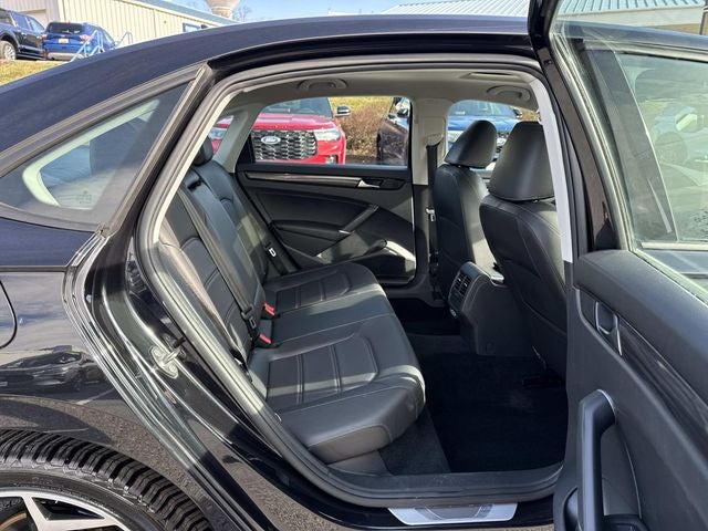 2020 Volkswagen Passat 2.0T R-Line