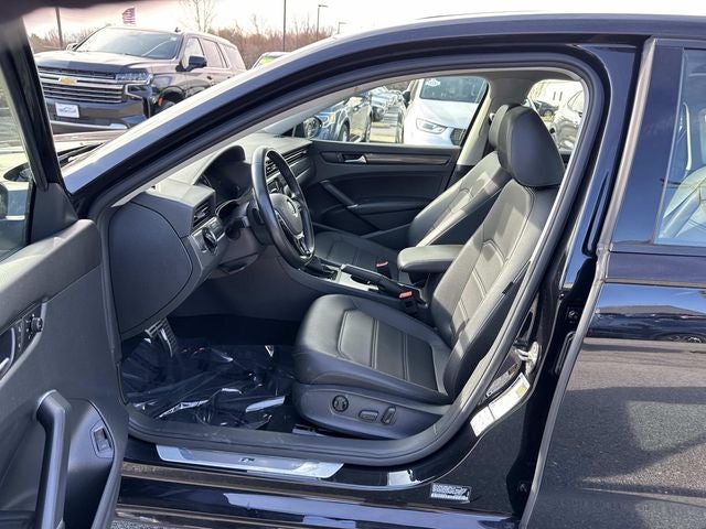 2020 Volkswagen Passat 2.0T R-Line