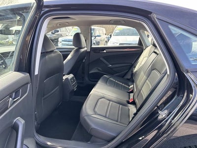 2020 Volkswagen Passat 2.0T R-Line