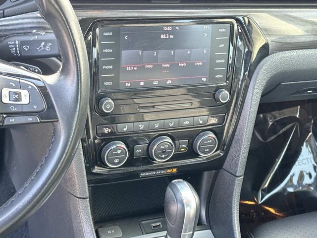 2020 Volkswagen Passat 2.0T R-Line