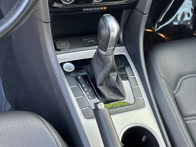 2020 Volkswagen Passat 2.0T R-Line