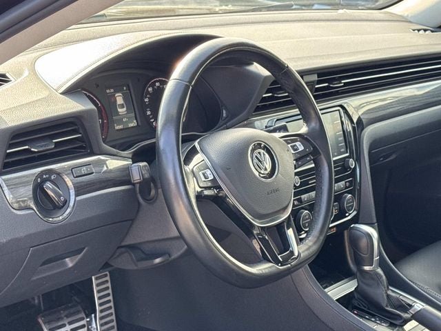 2020 Volkswagen Passat 2.0T R-Line