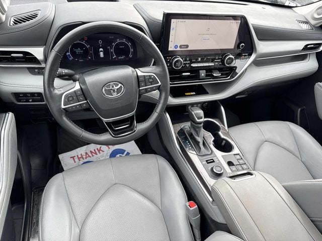 2024 Toyota Highlander Platinum