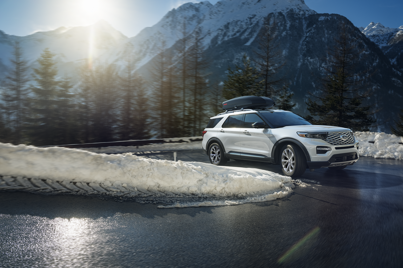 2022 Ford Explorer vs Chevy Traverse