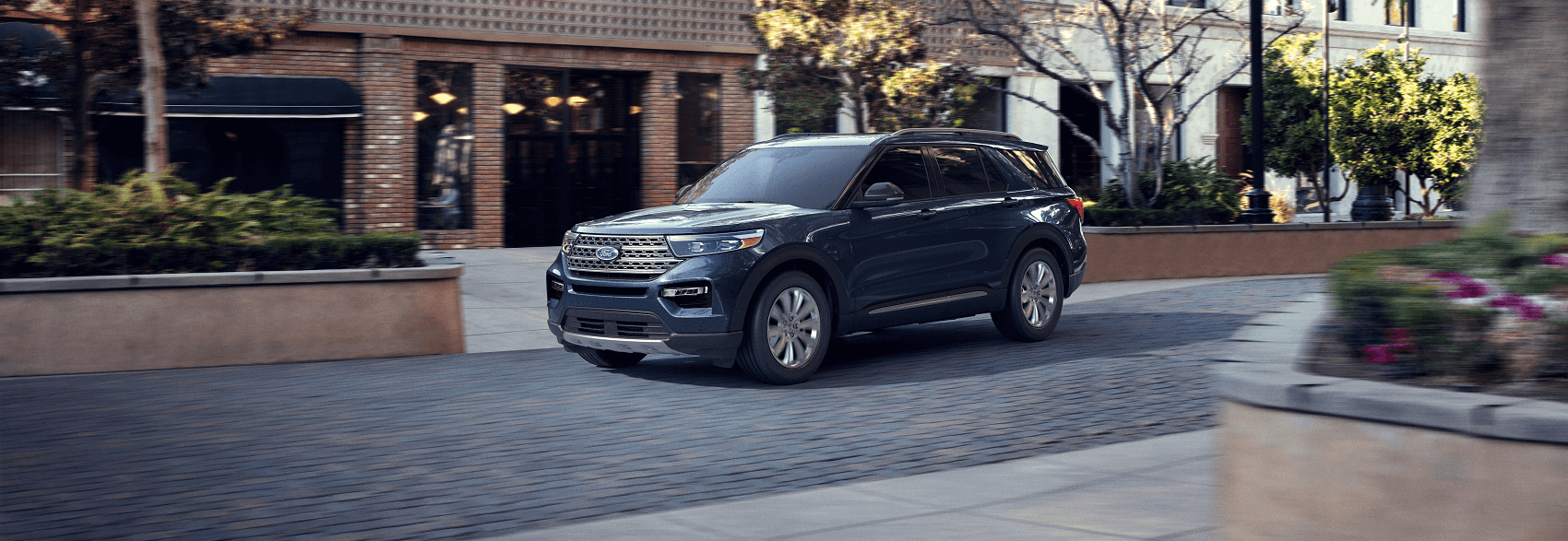 2022 Ford Explorer vs Chevy Traverse 